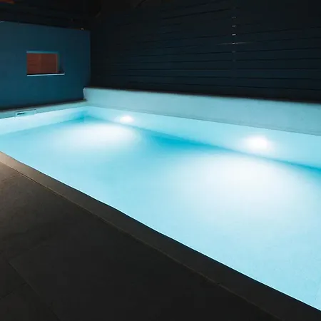 فيلة Magna - Seaside With Pool And Sauna *