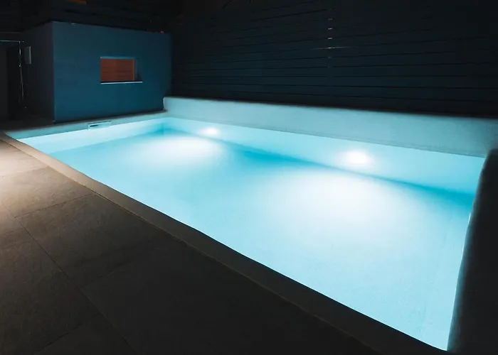 别墅 Magna - Seaside With Pool And Sauna *