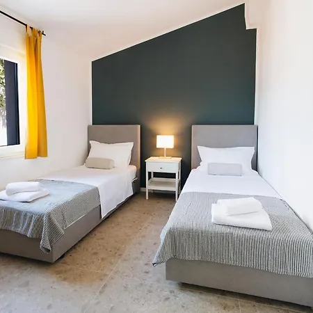 Vila Magna - Seaside With Pool And Sauna *